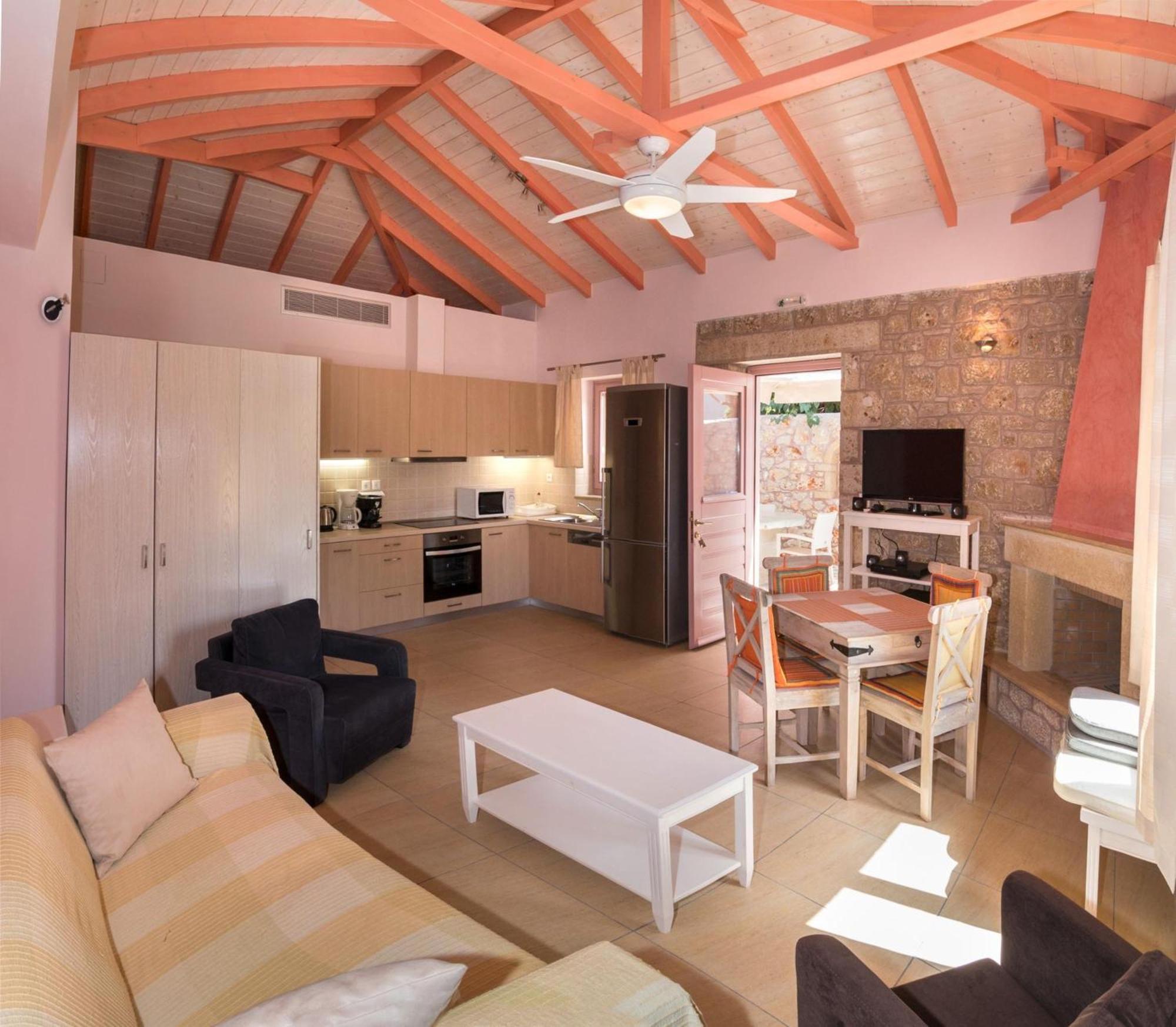 Athena'S Cottage Stoupa Exterior photo